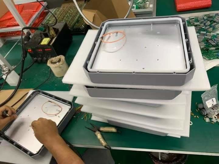 Shenzhen Jutai Comm Co., Ltd. linha de produção do fabricante