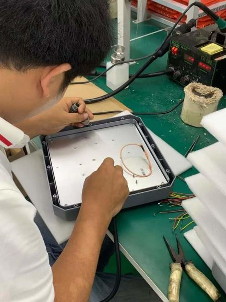 Shenzhen Jutai Comm Co., Ltd. linha de produção do fabricante