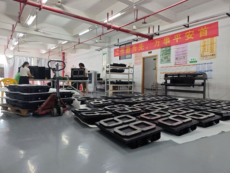 Shenzhen Jutai Comm Co., Ltd. linha de produção do fabricante