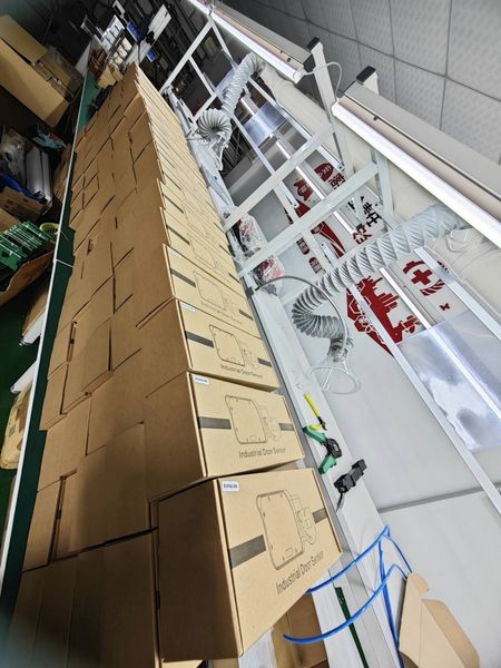Shenzhen Jutai Comm Co., Ltd. linha de produção do fabricante